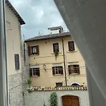 A Un Passo Dalla Piazza Nocleg ze śniadaniem Ascoli Piceno