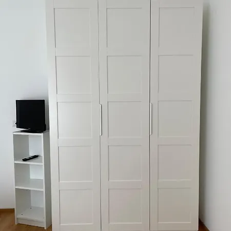 A Un Passo Dalla Piazza Bed & Breakfast