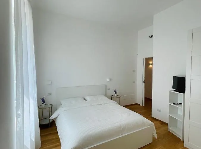 A Un Passo Dalla Piazza 4*