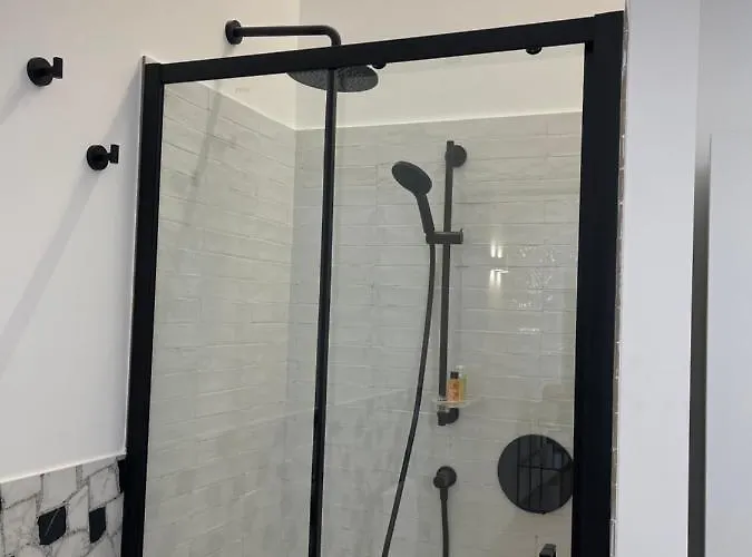 A Un Passo Dalla Piazza Bed & Breakfast 4*